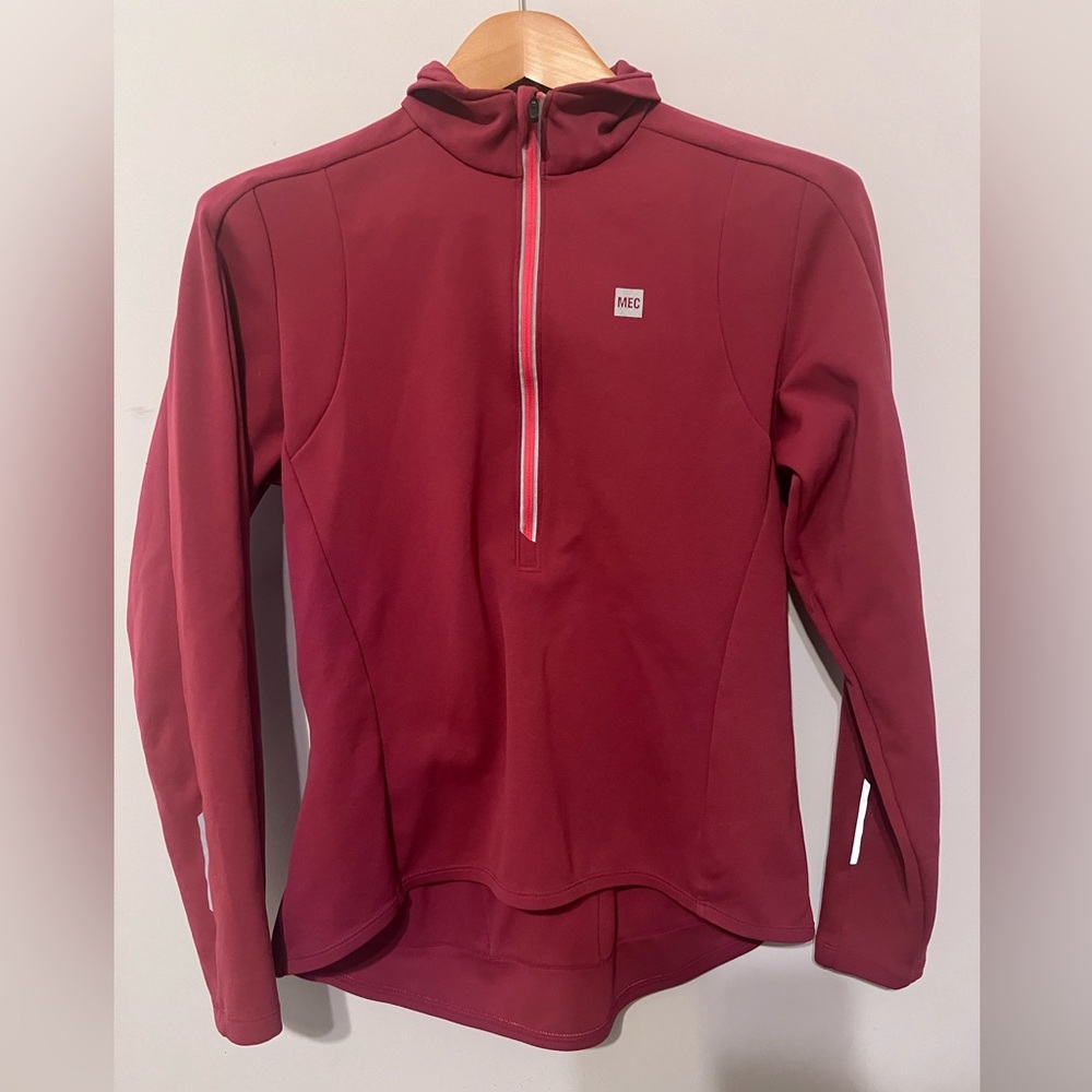 MEC ladies long sleeve training shirt